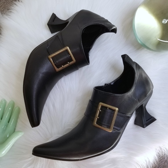 Ellie Shoes - nwot ELLIE Hazel Pointy Toe Buckle Witch Shoes